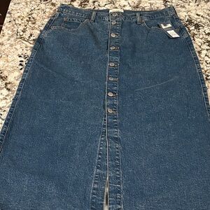 NWT Universal Thread Button-up Denim Skirt